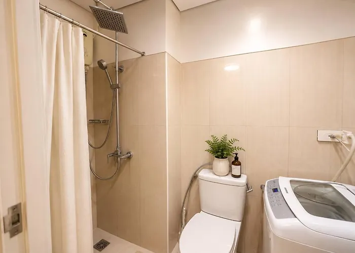 Luxury Open Concept Front Of Mall Of At Shell Residences Tower B Апартаменты *